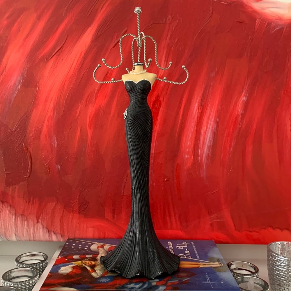 Doll Jewelry Stand